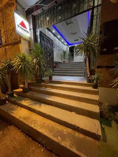 برج الأهرامات