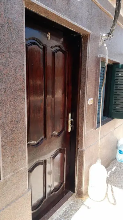 شاليه 6B Basement chalet 114 بـ 4 أسِرّة وحمامين على حمام السباحة بجرين بيتش