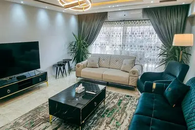 شقة كبار الشخصيات