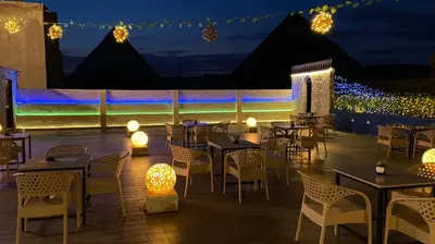 Pyramids Height Inn