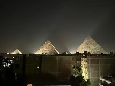 الملك بدر الهرم Inn
