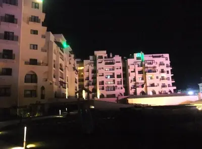 مرتفعات دايمند ليلي ألدو تستأجر هيرجهادا شقة في غرفة نوم