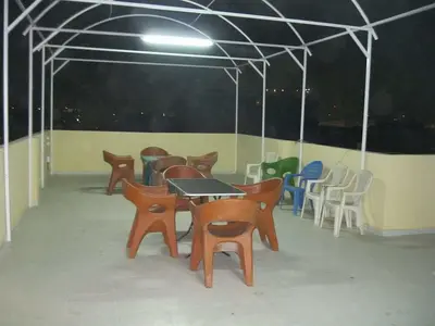 ثلاثة شقّة في غرفة النوم مع الهرم فيو