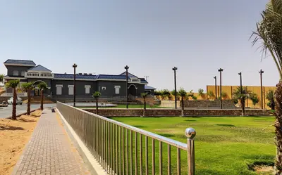 Hotels in Tibrak