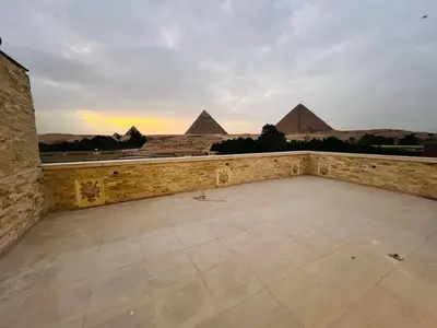 الهرم العربي العظيم فيو