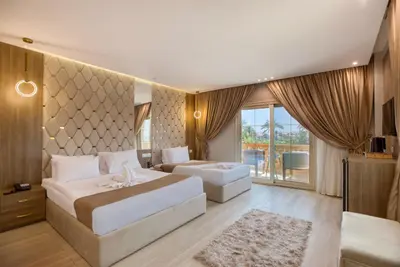 هرم شروق الشمس