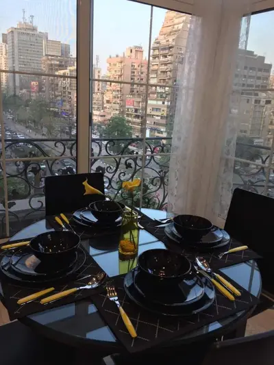 شقة فاخرة إطلالة على المدينة بالمهندسين الجيزة