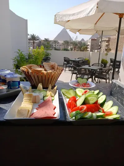 فندق " هرم الليل