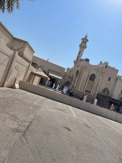 جامع الإمام الحسين بالدمام
