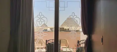 الهرم الذهبي Inn