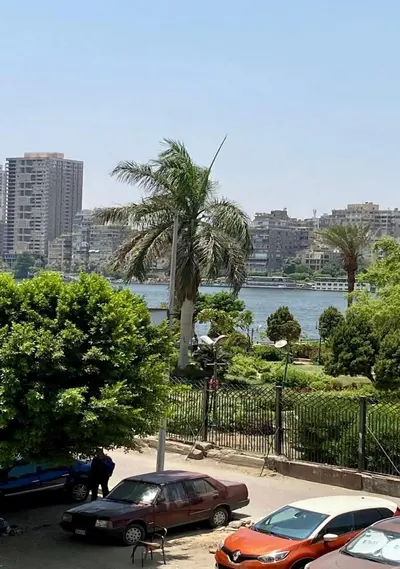 الشقة النهرية ١
