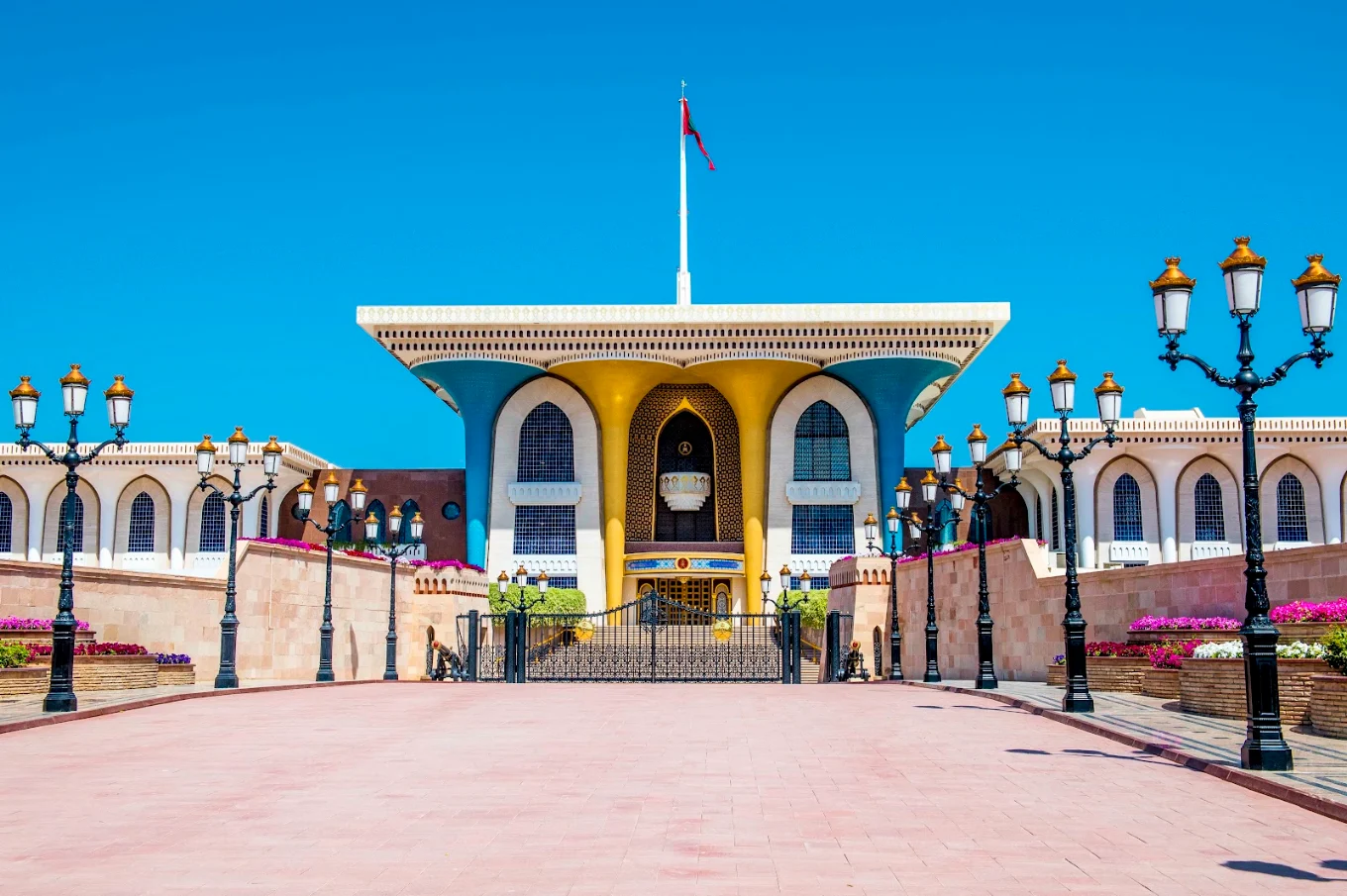 Al Alam Palace